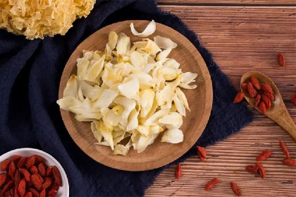 百合干需要泡多久 百合干用冷水泡還是用開水泡 百合干需要泡多久 百合干用冷水泡還是用開水泡