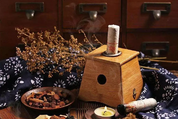 艾灸肚臍眼的好處與功效 艾灸可以做哪幾個部位 艾灸肚臍眼的好處與功效 艾灸可以做哪幾個部位