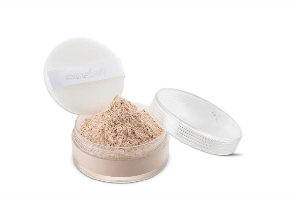 定妝粉和散粉是一樣的嗎 定妝粉和蜜粉有什么區(qū)別 定妝粉和散粉是一樣的嗎 定妝粉和蜜粉有什么區(qū)別