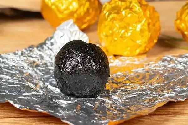 黑芝麻丸哪個(gè)牌子正宗 黑芝麻丸和黑芝麻功效一樣嗎 黑芝麻丸哪個(gè)牌子正宗 黑芝麻丸和黑芝麻功效一樣嗎