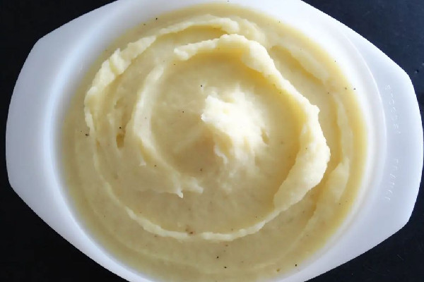 土豆泥和米飯哪個(gè)熱量高 土豆泥可以天天吃嗎 土豆泥和米飯哪個(gè)熱量高 土豆泥可以天天吃嗎