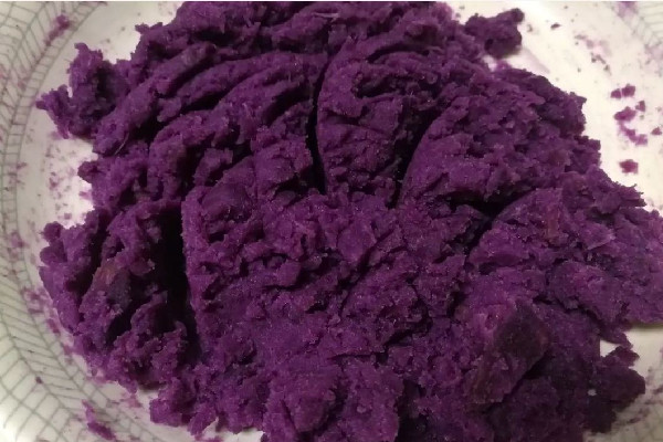 紫薯泥的熱量 紫薯泥減肥能吃嗎 紫薯泥的熱量 紫薯泥減肥能吃嗎