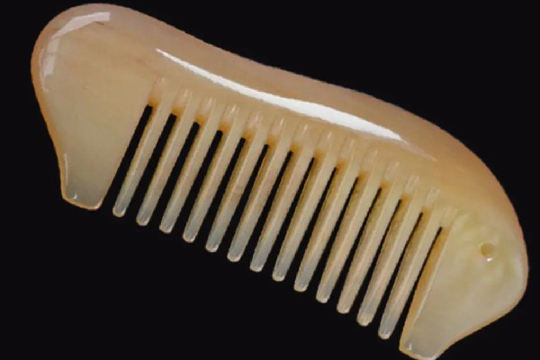 牛角梳哪種牛角最好 牛角梳買什么樣的好 牛角梳哪種牛角最好 牛角梳買什么樣的好