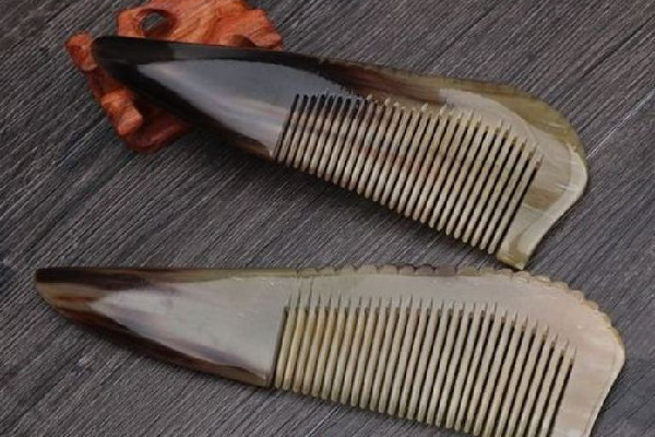 牛角梳會不會摔斷 牛角梳有裂紋屬于正?，F(xiàn)象嗎