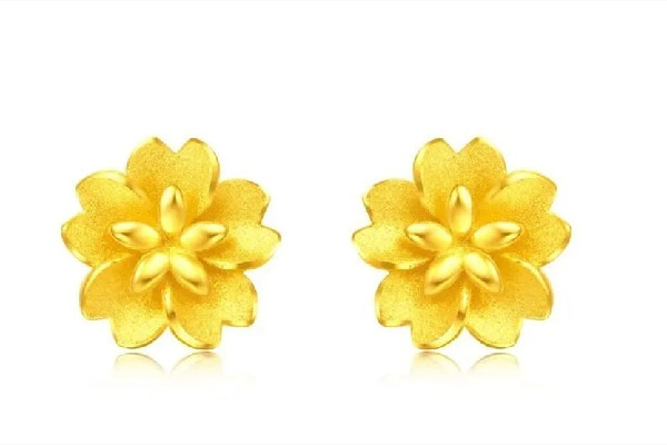 黃金耳釘一般多少克 黃金耳釘怎么看真假 黃金耳釘一般多少克 黃金耳釘怎么看真假