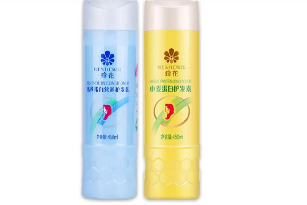 護發(fā)素碰到頭皮會導致脫發(fā)嗎 護發(fā)素對頭皮有沒有傷害 護發(fā)素碰到頭皮會導致脫發(fā)嗎 護發(fā)素對頭皮有沒有傷害