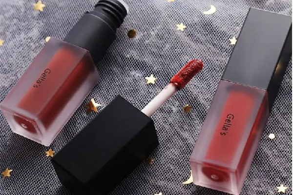 唇釉會導(dǎo)致唇炎嗎 唇釉對身體有傷害嗎 唇釉會導(dǎo)致唇炎嗎 唇釉對身體有傷害嗎