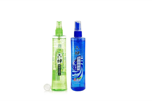 花露水是噴衣服上還是皮膚上 花露水怎么用驅(qū)蚊效果好 花露水是噴衣服上還是皮膚上 花露水怎么用驅(qū)蚊效果好