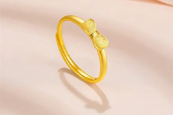 黃金戒指變形了可以換嗎 黃金戒指回收價多少錢一克 黃金戒指變形了可以換嗎 黃金戒指回收價多少錢一克