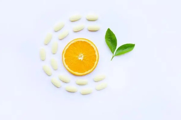 維生素c和維生素e哪個祛斑效果好 維生素c怎么用在臉上 維生素c和維生素e哪個祛斑效果好 維生素c怎么用在臉上