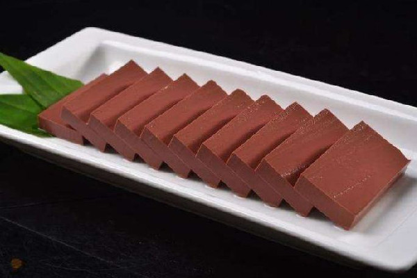 鴨血怎么制作出來的 鴨血是真的鴨血做的嗎 鴨血怎么制作出來的 鴨血是真的鴨血做的嗎