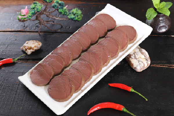 鴨血有孔好還是沒孔好 鴨血買哪種好 鴨血有孔好還是沒孔好 鴨血買哪種好