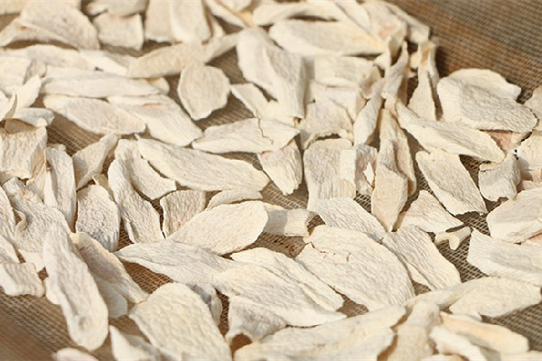 山藥干和新鮮山藥功效一樣嗎 山藥干可以泡水喝嗎 山藥干和新鮮山藥功效一樣嗎 山藥干可以泡水喝嗎