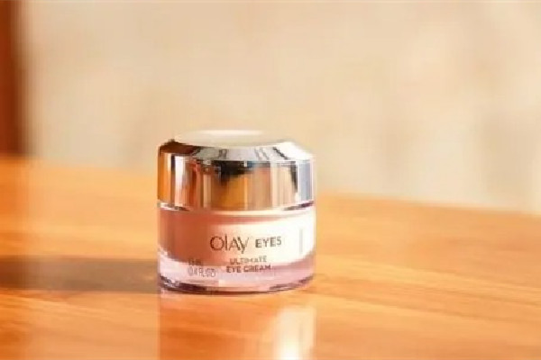 眼霜在護(hù)膚的第幾步用最好 眼霜在精華前還是精華后 眼霜在護(hù)膚的第幾步用最好 眼霜在精華前還是精華后