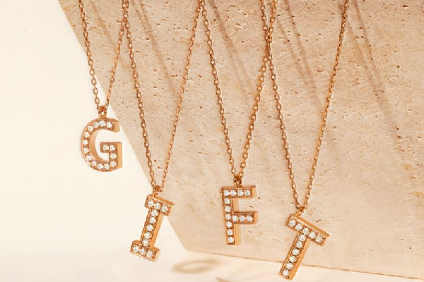 玫瑰金項鏈掉色后什么顏色 玫瑰金項鏈掉色了怎么辦 玫瑰金項鏈掉色后什么顏色 玫瑰金項鏈掉色了怎么辦