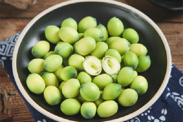 新鮮蓮子對胃有好處嗎 新鮮蓮子一次性可以吃多少個 新鮮蓮子對胃有好處嗎 新鮮蓮子一次性可以吃多少個