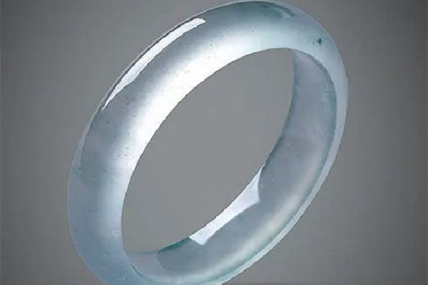 玻璃種翡翠對(duì)人體有哪些好處 玻璃種翡翠有蒼蠅翅嗎 玻璃種翡翠對(duì)人體有哪些好處 玻璃種翡翠有蒼蠅翅嗎