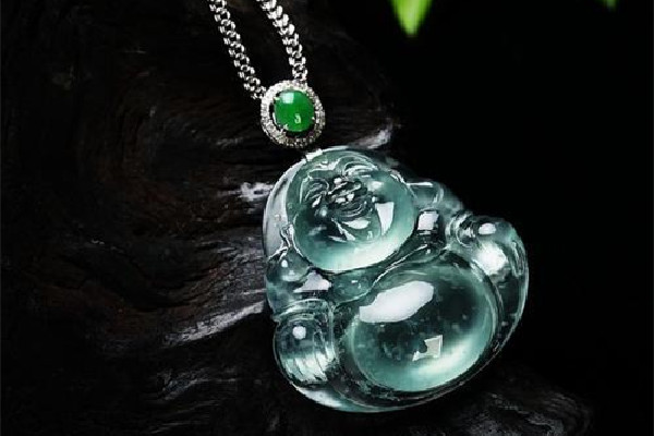 玻璃種翡翠對(duì)人體有哪些好處 玻璃種翡翠有蒼蠅翅嗎 玻璃種翡翠對(duì)人體有哪些好處 玻璃種翡翠有蒼蠅翅嗎