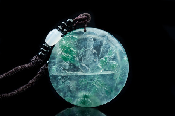 玻璃種翡翠有棉絮嗎 玻璃種翡翠會(huì)起膠嗎 玻璃種翡翠有棉絮嗎 玻璃種翡翠會(huì)起膠嗎