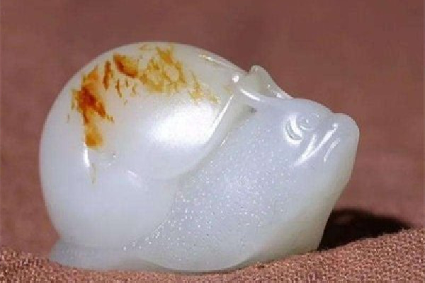 羊脂玉是不是顏色越白越好 羊脂玉分幾個(gè)等級(jí) 羊脂玉是不是顏色越白越好 羊脂玉分幾個(gè)等級(jí)
