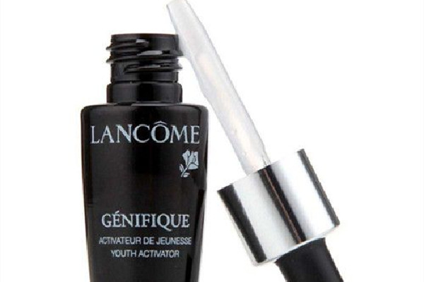 蘭蔻小黑瓶有酒精味正常嗎 蘭蔻小黑瓶要不要避光 蘭蔻小黑瓶有酒精味正常嗎 蘭蔻小黑瓶要不要避光