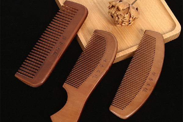 桃木梳子可以沾水嗎 桃木梳子怎么清洗 桃木梳子可以沾水嗎 桃木梳子怎么清洗