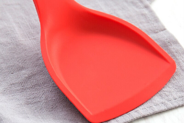 硅膠鍋鏟炒菜起泡沫正常嗎 硅膠鍋鏟會不會燙壞了 硅膠鍋鏟炒菜起泡沫正常嗎 硅膠鍋鏟會不會燙壞了