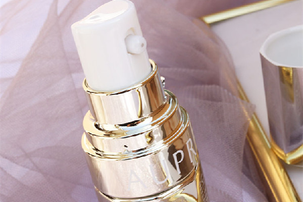 淡斑精華哪個(gè)牌子最好 淡斑精華和淡斑霜哪種效果好 淡斑精華哪個(gè)牌子最好 淡斑精華和淡斑霜哪種效果好