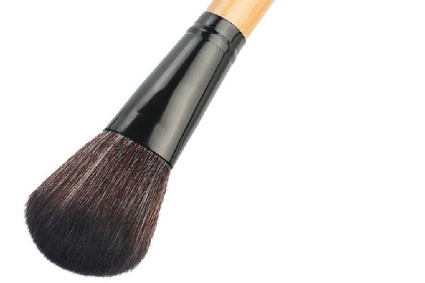 化妝刷用完一次就要洗嗎 化妝刷不清洗會(huì)怎樣 化妝刷用完一次就要洗嗎 化妝刷不清洗會(huì)怎樣