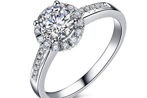 鉆戒是結婚買還是訂婚買 鉆戒的寓意和象征