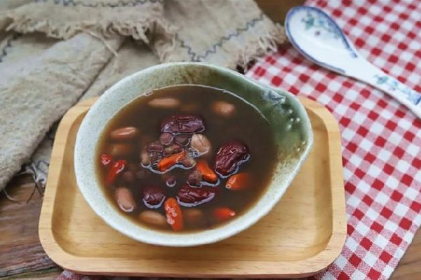 五紅湯要惡露干凈后才能吃嗎 五紅湯產(chǎn)婦什么時候喝最好 五紅湯要惡露干凈后才能吃嗎 五紅湯產(chǎn)婦什么時候喝最好