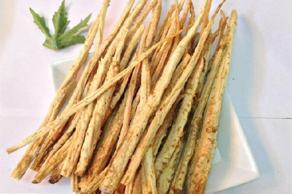 沙參南北有什么功效 沙參南北哪個(gè)好 沙參南北有什么功效 沙參南北哪個(gè)好