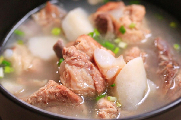 排骨湯用什么排骨 排骨湯買哪個部位最好 排骨湯用什么排骨 排骨湯買哪個部位最好