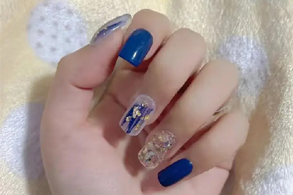 穿戴甲怎么分上下 穿戴甲戴著舒服嗎 穿戴甲怎么分上下 穿戴甲戴著舒服嗎