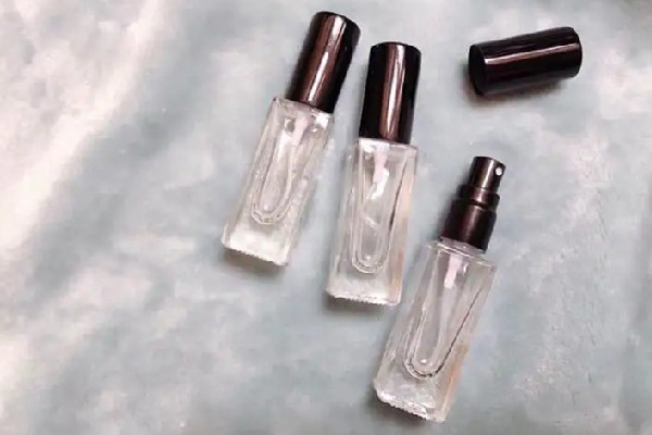 ysl鴉片香水什么味道 ysl鴉片香水是男香女香 ysl鴉片香水什么味道 ysl鴉片香水是男香女香