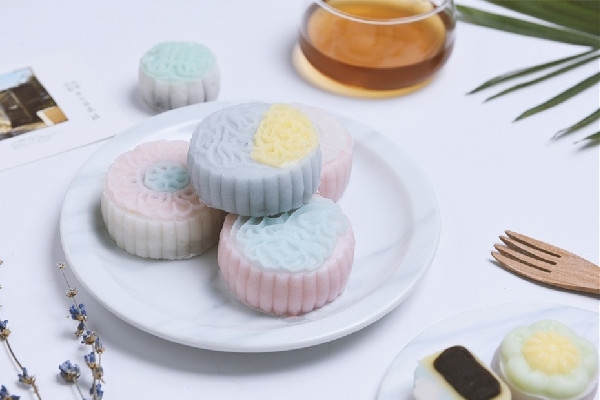 冰皮月餅吃起來什么感覺 冰皮月餅吃了會(huì)不會(huì)發(fā)胖 冰皮月餅吃起來什么感覺 冰皮月餅吃了會(huì)不會(huì)發(fā)胖