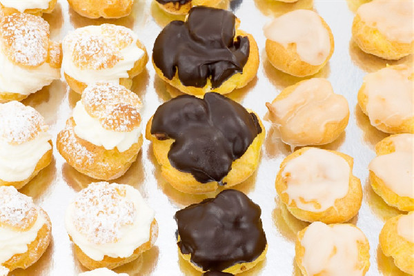 泡芙烤好了能立馬拿出來嗎 泡芙烤出來塌了什么原因 泡芙烤好了能立馬拿出來嗎 泡芙烤出來塌了什么原因