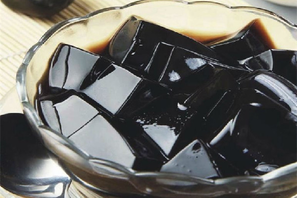 龜苓膏要放冰箱嗎 龜苓膏放冰箱里可以保存多久 龜苓膏要放冰箱嗎 龜苓膏放冰箱里可以保存多久