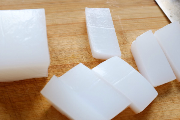 涼粉放冰箱保鮮可以放多久 涼粉放冰箱變硬怎么辦 涼粉放冰箱保鮮可以放多久 涼粉放冰箱變硬怎么辦