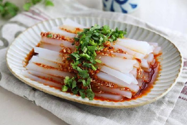 涼粉要多久才能凝固 涼粉不凝固是怎么回事 涼粉要多久才能凝固 涼粉不凝固是怎么回事