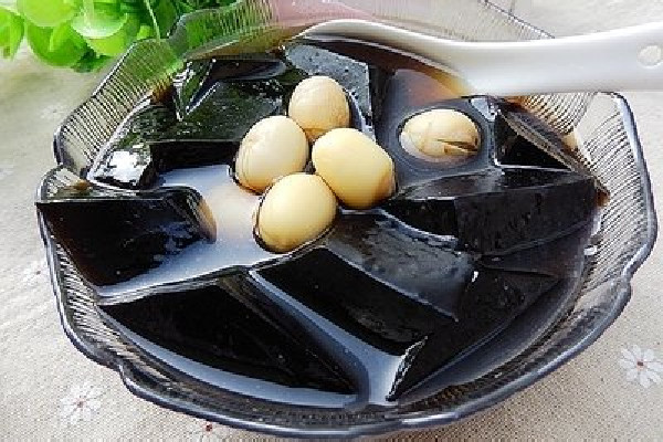 龜苓膏要放冰箱嗎 龜苓膏放冰箱里可以保存多久 龜苓膏要放冰箱嗎 龜苓膏放冰箱里可以保存多久