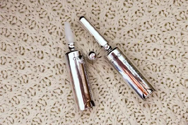 安瓶精華液一次用一瓶嗎 安瓶精華液用在哪個步驟 安瓶精華液一次用一瓶嗎 安瓶精華液用在哪個步驟