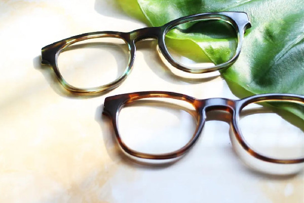 配眼鏡加藍光有必要嗎 配眼鏡加藍光會影響視覺嗎 配眼鏡加藍光有必要嗎 配眼鏡加藍光會影響視覺嗎