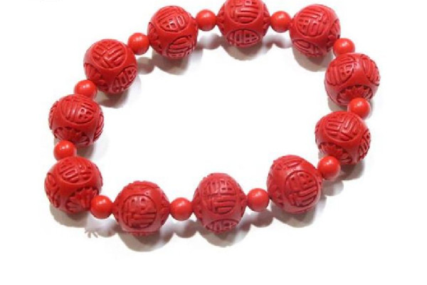 朱砂手鏈多少錢(qián)是真的 朱砂手鏈和什么搭配比較好