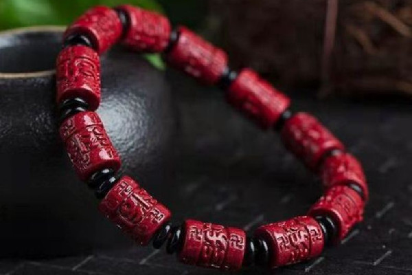 朱砂手串怎么清洗 朱砂手串怎么保養(yǎng)才發(fā)亮 朱砂手串怎么清洗 朱砂手串怎么保養(yǎng)才發(fā)亮