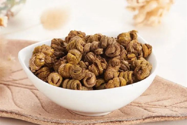 石斛用開水泡還是溫水 石斛泡水喝好還是煮水喝好 石斛用開水泡還是溫水 石斛泡水喝好還是煮水喝好