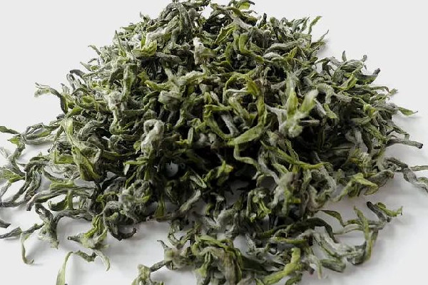 碧螺春和龍井哪個(gè)好 碧螺春是我國著名的綠茶嗎 碧螺春和龍井哪個(gè)好 碧螺春是我國著名的綠茶嗎