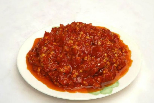 辣椒醬鹽的比例是多少 辣椒醬鹽放多了怎么辦 辣椒醬鹽的比例是多少 辣椒醬鹽放多了怎么辦