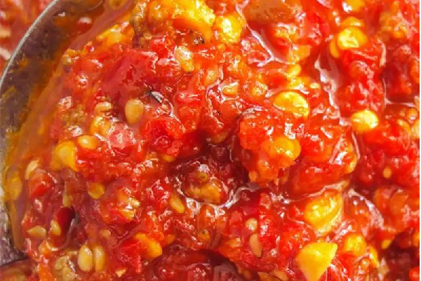 辣椒醬鹽的比例是多少 辣椒醬鹽放多了怎么辦 辣椒醬鹽的比例是多少 辣椒醬鹽放多了怎么辦