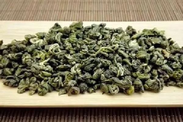 碧螺春泡出來(lái)是什么顏色 碧螺春要泡多久 碧螺春泡出來(lái)是什么顏色 碧螺春要泡多久